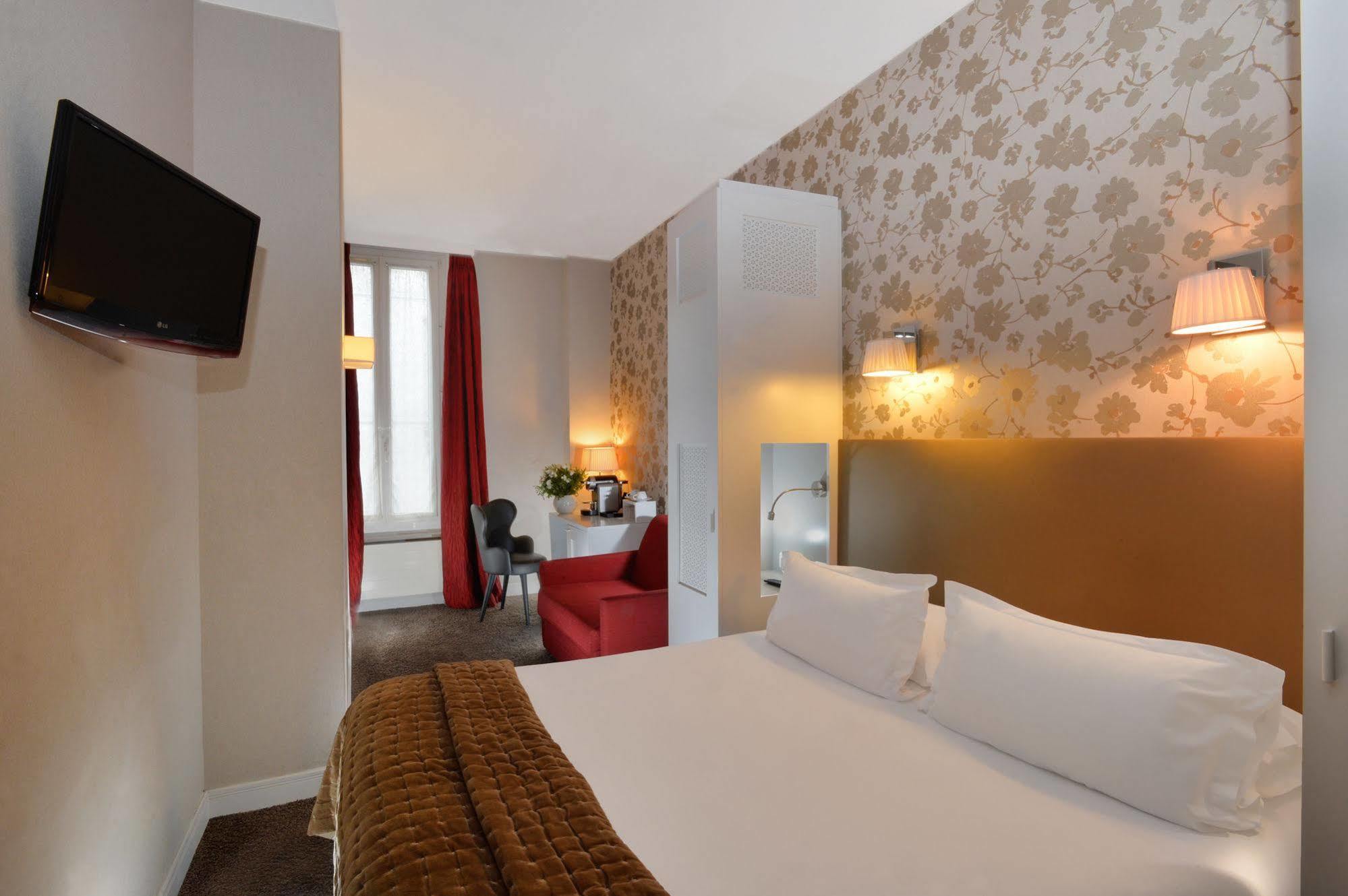 Plaza étoile Hotel 3*