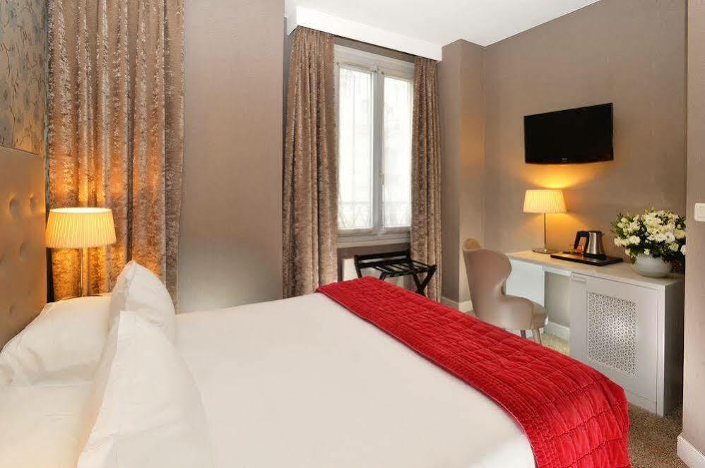 Hotel Plaza étoile 3*