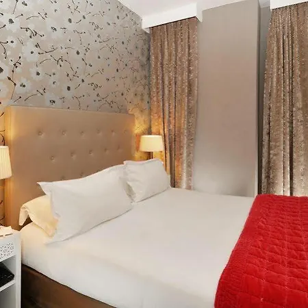 Plaza étoile 3* Parigi